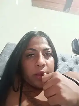 Snapshot of Giselabrunette25 chatting on 06-18-26, 05:41 Giselabrunette25 online show from 06-18-26, 05:41