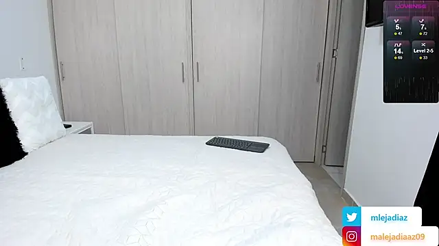 MalejaDiaz  online show from 01-24-25, 03:13