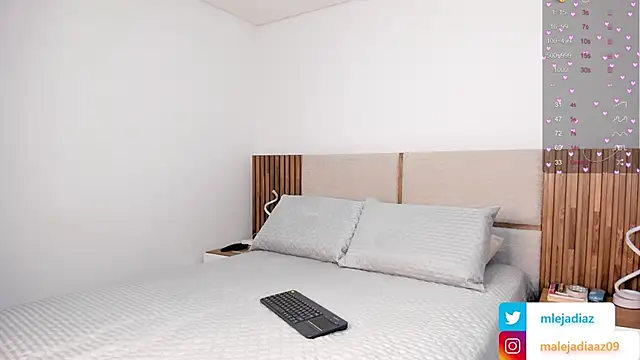 MalejaDiaz  online show from 11-05-25, 07:47