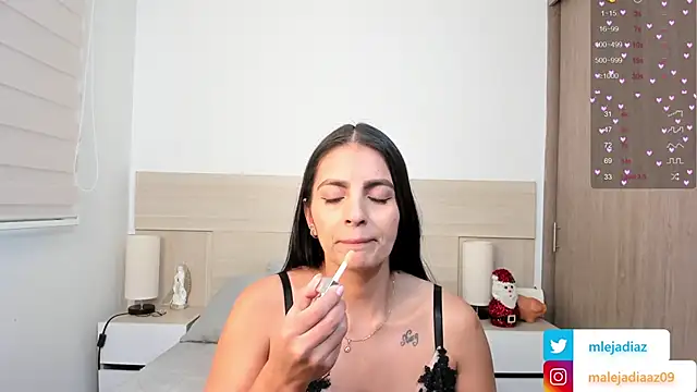 MalejaDiaz  online show from 12-15-25, 06:34