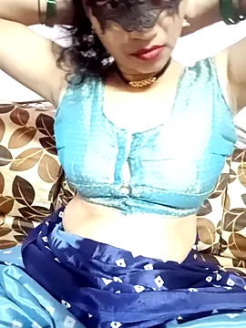 Snapshot of Hotanita99 chatting on 09-20-25, 05:08 Hotanita99 online show from 09-20-25, 05:08