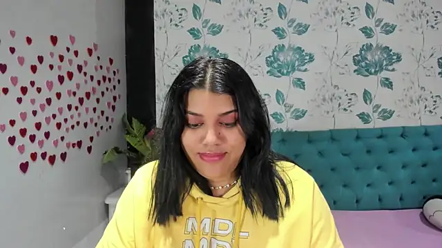 LindaBreeS online show from 02-04-25, 07:33