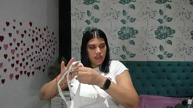 LindaBreeS online show from 02-11-25, 09:25