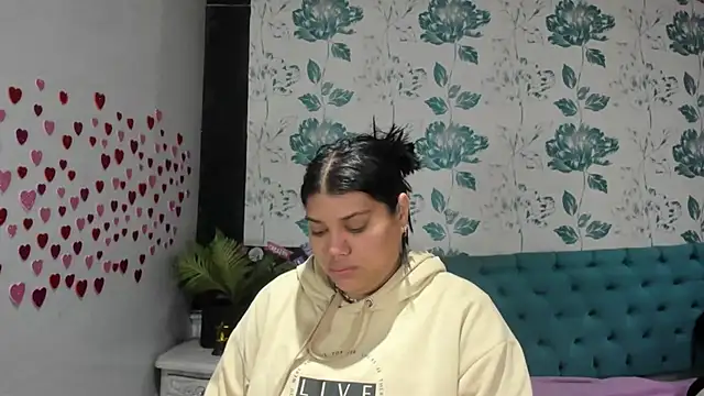 LindaBreeS online show from 02-16-25, 01:38