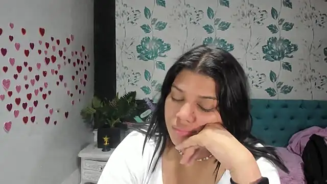 LindaBreeS online show from 03-17-25, 03:07