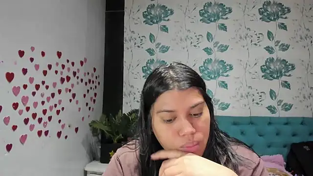 LindaBreeS online show from 03-22-25, 03:20