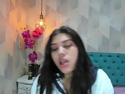 LindaBreeS online show from 11-15-25, 10:12