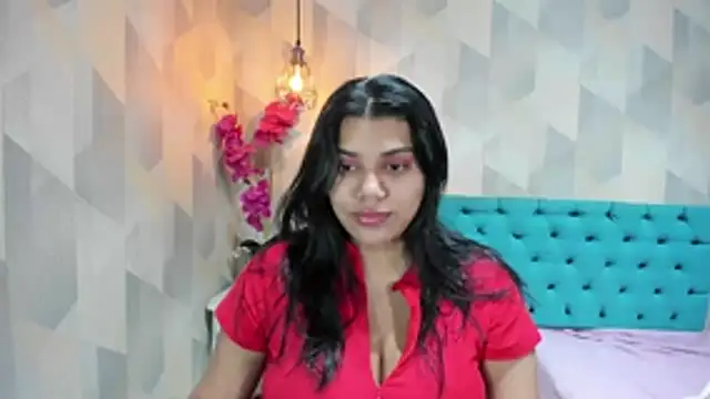 Snapshot of LindaBreeS chatting on 07-05-26, 10:44 LindaBreeS online show from 07-05-26, 10:44