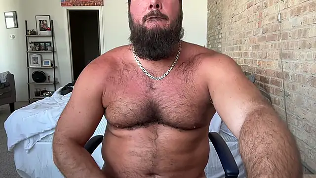 Snapshot of Barebackheat chatting on 10-01-25, 02:23 Barebackheat online show from 10-01-25, 02:23