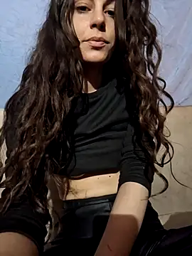 Snapshot of CoreSashaDylan chatting on 03-22-25, 08:48 CoreSashaDylan online show from 03-22-25, 08:48