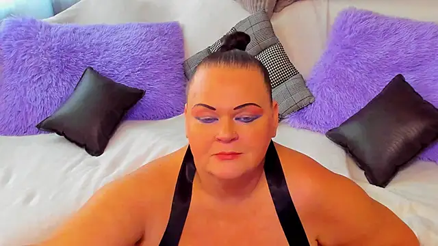 Snapshot of MilanaBiegert chatting on 10-05-25, 11:30 MilanaBiegert online show from 10-05-25, 11:30