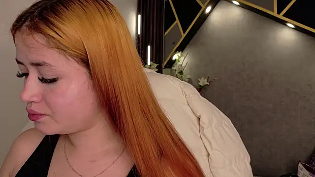 Snapshot of almma_shy chatting on 02-26-25, 03:08 almma shy online show from 02-26-25, 03:08