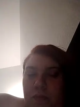 Snapshot of lolabun247 chatting on 12-31-24, 05:44 lolabun247 online show from 12-31-24, 05:44