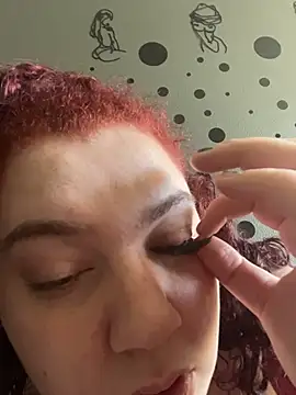 Snapshot of lolabun247 chatting on 11-06-25, 04:19 lolabun247 online show from 11-06-25, 04:19