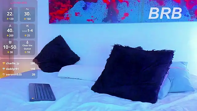 arminjones1 online show from 03-06-25, 09:14