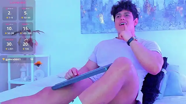 arminjones1 online show from 10-29-25, 03:09