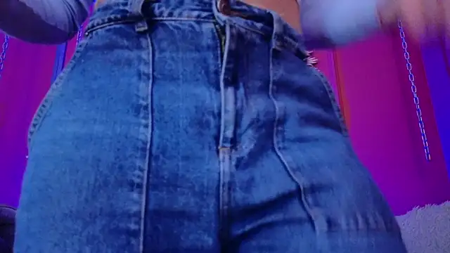 Julieta Russell online show from 04-14-26, 12:00