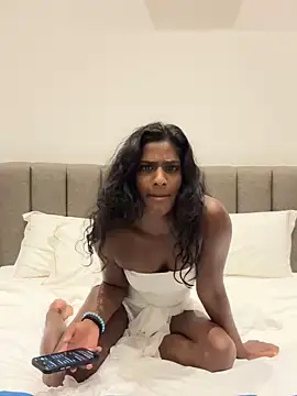 suraya  ndia online show from 12-28-24, 03:26