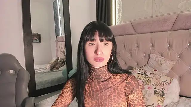 laurem-paulette online show from 02-23-26, 05:43