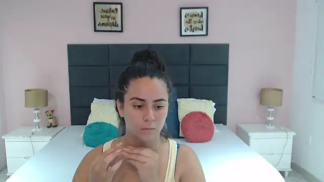 Snapshot of MadisonJenner chatting on 01-15-25, 11:10 MadisonJenner online show from 01-15-25, 11:10