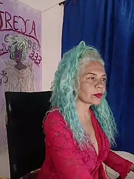 freyadevil333 online show from 04-12-26, 05:01