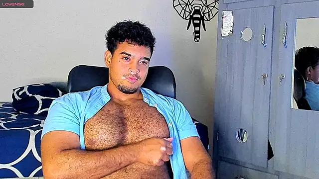 Snapshot of Big_furry_bear13 chatting on 03-07-25, 08:02 Big furry bear13 online show from 03-07-25, 08:02