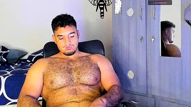 Snapshot of Big_furry_bear13 chatting on 03-14-25, 06:42 Big furry bear13 online show from 03-14-25, 06:42