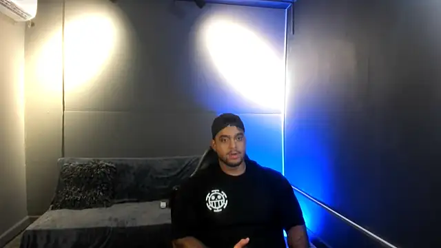 Big furry bear13 online show from 12-15-25, 05:23