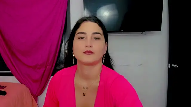 sunshine uwu22 online show from 12-17-24, 07:37