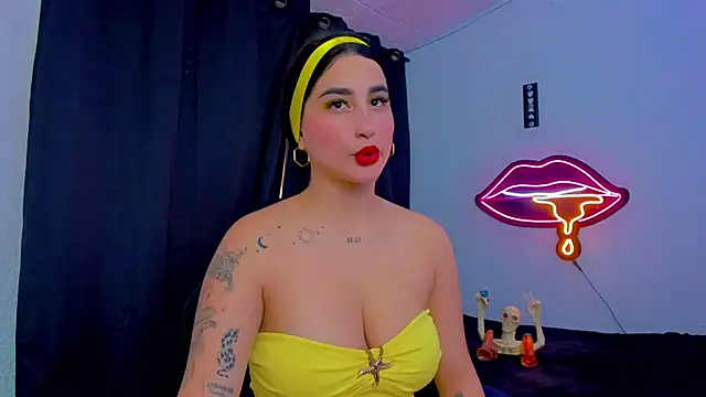 sunshine uwu22 online show from 06-25-26, 06:34