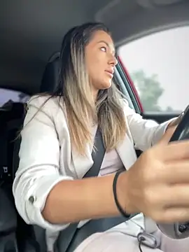 Snapshot of HotXMom chatting on 09-16-25, 06:03 HotXMom online show from 09-16-25, 06:03