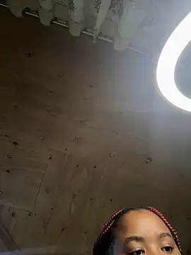 Linahlove online show from 12-30-24, 10:12