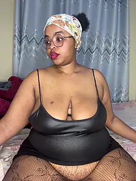 Snapshot of Linahlove chatting on 03-01-26, 04:53 Linahlove online show from 03-01-26, 04:53