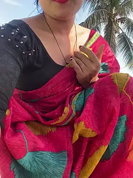 Snapshot of Ishikarana chatting on 01-10-26, 09:33 Ishikarana online show from 01-10-26, 09:33