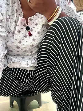 Snapshot of Ishikarana chatting on 01-17-26, 05:45 Ishikarana online show from 01-17-26, 05:45