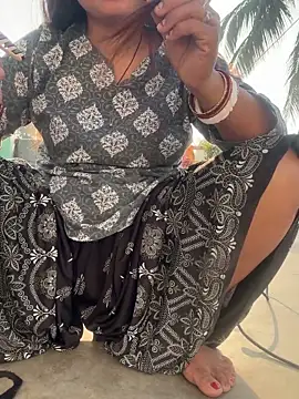 Snapshot of Ishikarana chatting on 02-09-26, 02:15 Ishikarana online show from 02-09-26, 02:15