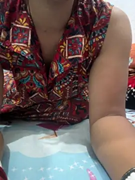 Snapshot of Ishikarana chatting on 02-10-26, 05:28 Ishikarana online show from 02-10-26, 05:28