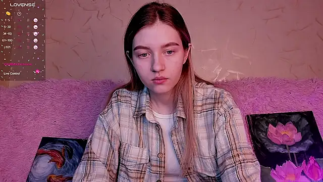 Ksuhesa online show from 03-17-25, 01:39