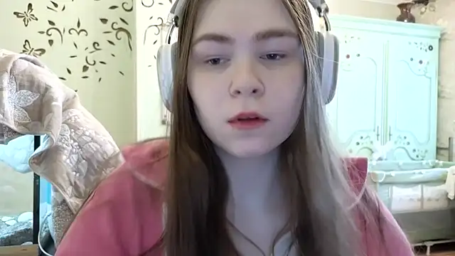 Snapshot of LucyZeph chatting on 01-14-25, 11:20 LucyZeph online show from 01-14-25, 11:20