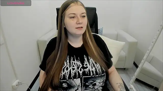 AlisaBacker online show from 12-11-24, 08:04