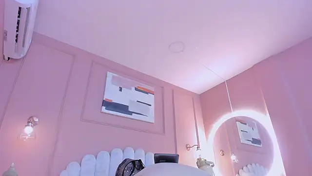 lia ass  online show from 02-06-25, 10:48