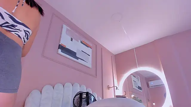 lia ass  online show from 02-13-25, 10:34