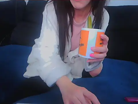 Snapshot of Daneris chatting on 02-07-25, 05:52 Daneris online show from 02-07-25, 05:52