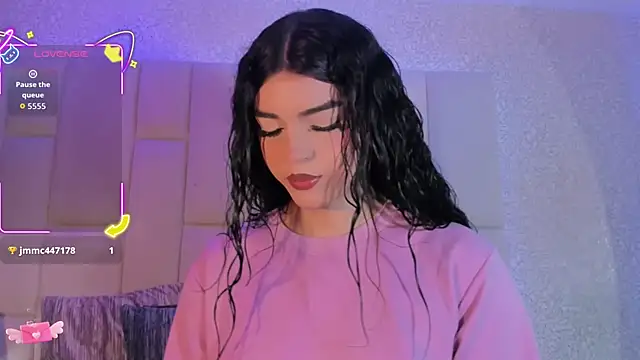 Summer walkerr online show from 09-13-25, 12:49