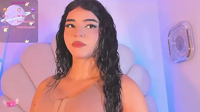 Summer walkerr online show from 11-25-25, 12:49