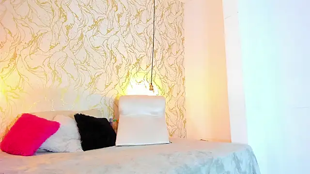 NATALIE PARKERR online show from 02-06-25, 12:05