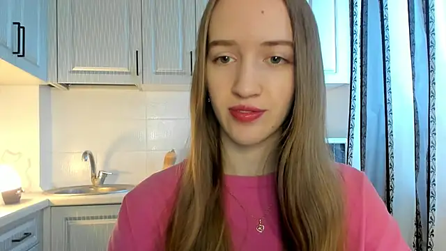 leslie my lovee online show from 12-14-25, 08:20