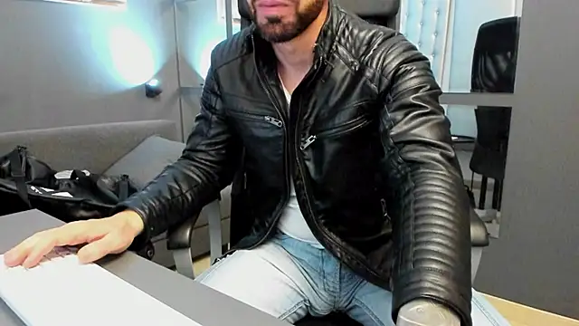 AronGrant online show from 10-07-25, 08:44