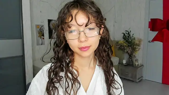 Snapshot of AgnieszkaBanana chatting on 02-06-25, 01:05 AgnieszkaBanana online show from 02-06-25, 01:05