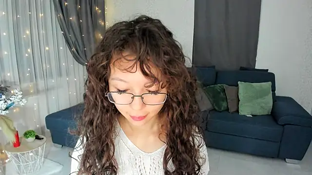 Snapshot of AgnieszkaBanana chatting on 02-11-25, 04:11 AgnieszkaBanana online show from 02-11-25, 04:11
